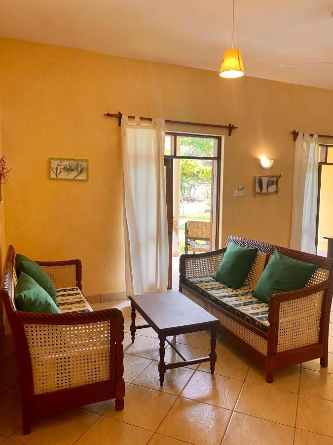 Flametree Beach Homes Diani Beach Eksteriør bilde