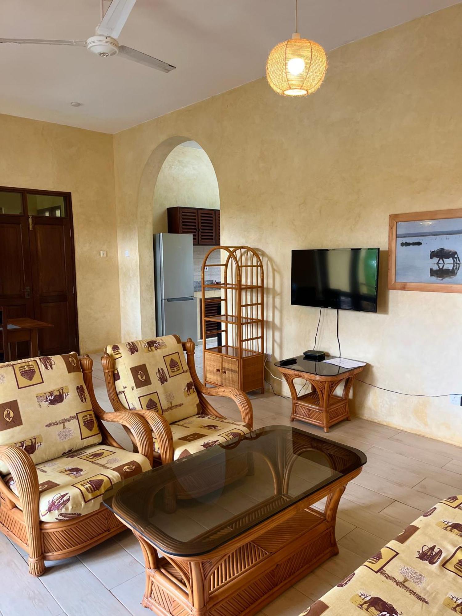 Flametree Beach Homes Diani Beach Eksteriør bilde