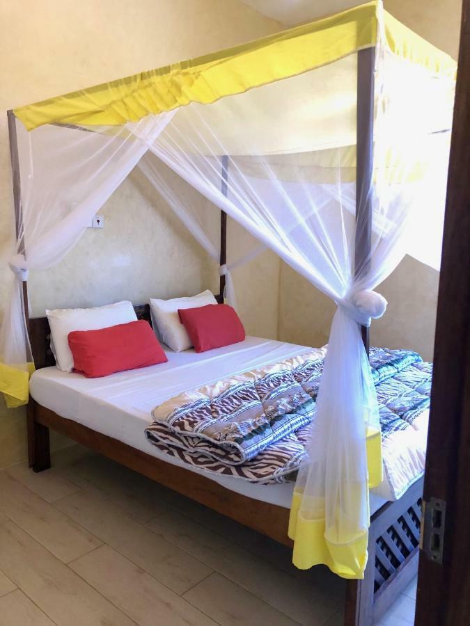 Flametree Beach Homes Diani Beach Eksteriør bilde